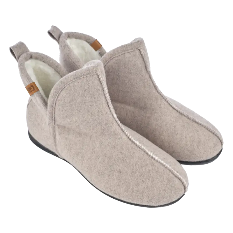Sloffen beige maat 38-39