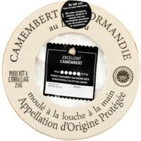 Een afbeelding van AH Excellent Camembert 45+