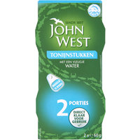 Een afbeelding van John West Tonijnstukken in water