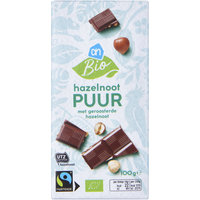 Een afbeelding van AH Biologisch Pure chocolade met hazelnoot