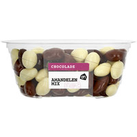 Een afbeelding van AH Chocolade amandelen mix