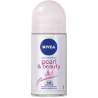 Een afbeelding van NIVEA Pearl & beauty deodorant roller