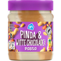 Een afbeelding van AH Pinda & witte chocoladesmaak pasta