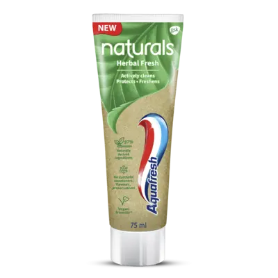 pdp-image-Aquafresh Naturals herbal fresh
