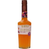 Een afbeelding van De Kuyper Passionfruit Martini cocktail