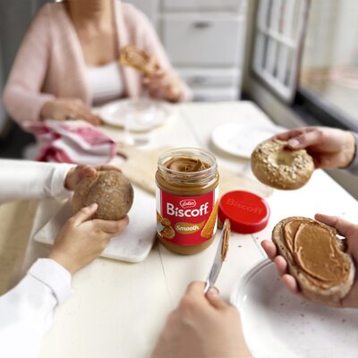 pdp-image-Lotus Biscoff Speculoos pasta creamy