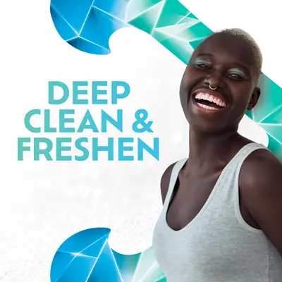 pdp-image-Aquafresh White reverse deep clean