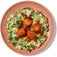 Een afbeelding van AH Hollandse stamppot andijvie gehaktbal