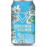 Een afbeelding van Gebrouwen door vrouw Bloesem bluf 0,5%