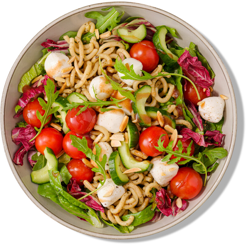 Een afbeelding van AH Maaltijdsalade tomaat mozzarella