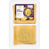 Een afbeelding van AH Excellent Giant ravioli gevuld met ricotta