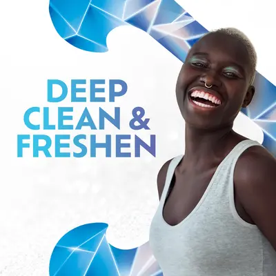 pdp-image-Aquafresh White renew