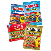 Een afbeelding van Haribo en Fruit-tella uitdeelzakken