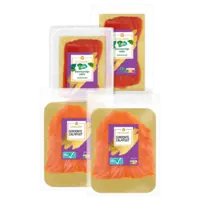 AH Excellent gerookte zalmfilet 100 gram en AH Excellent Terra plantaardige zalm 80 gram