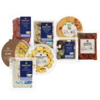 Alle AH Borrelhapjes t/m 210 gram van de versafdeling*