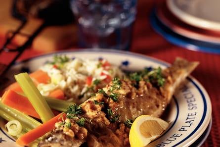 Forel met pecannotenboter
