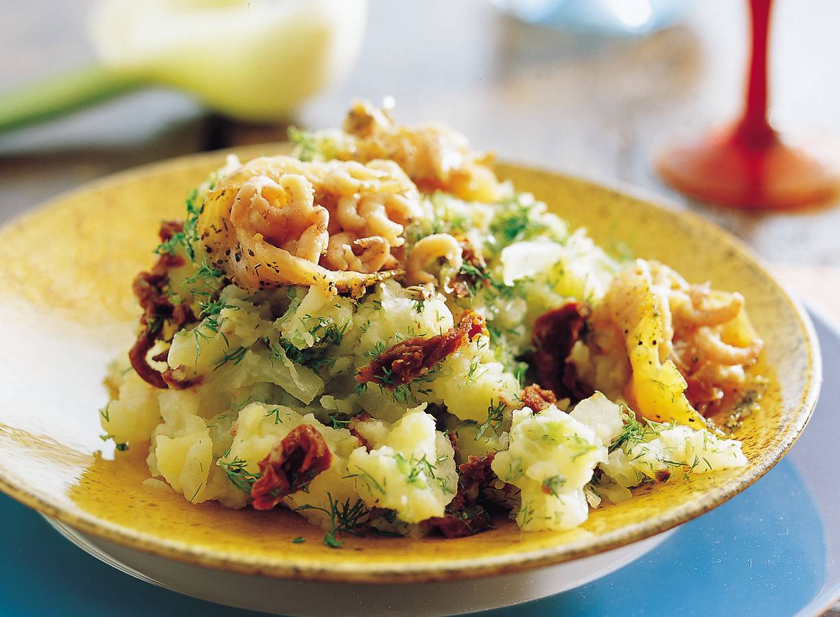 Venkelstamppot met gravad lachs en garnalen
