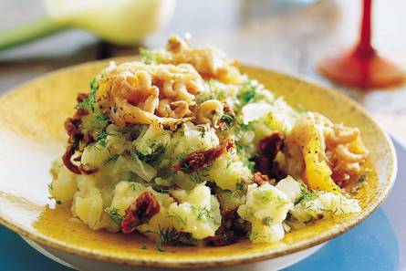Venkelstamppot met gravad lachs en garnalen