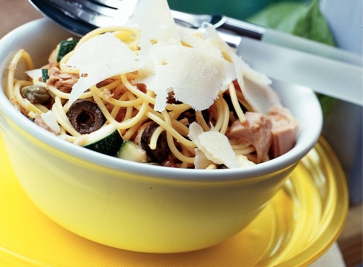 Spaghetti met drie soorten vis