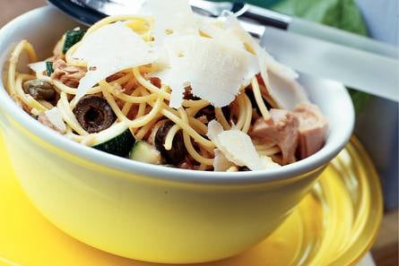 Spaghetti met drie soorten vis