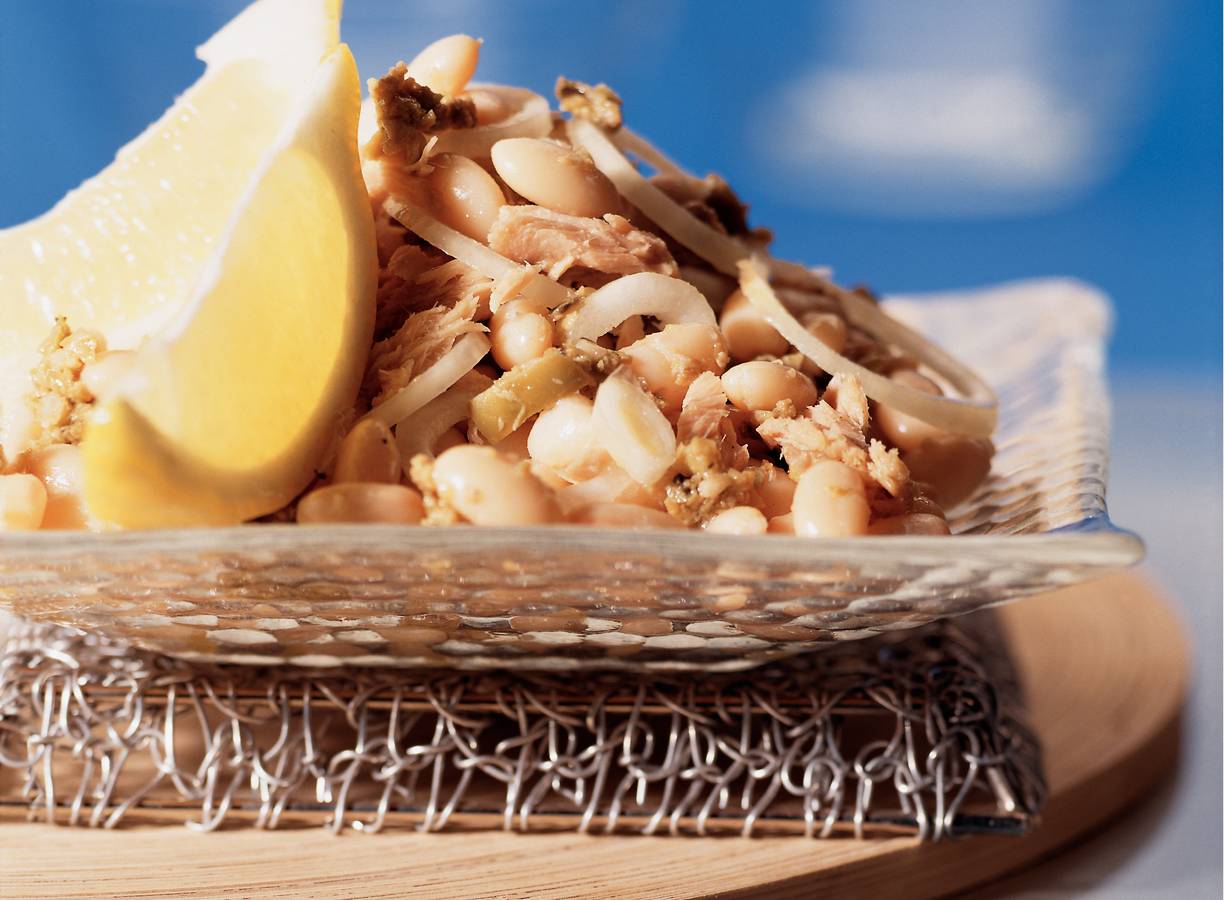 Witte-bonensalade met tonijn