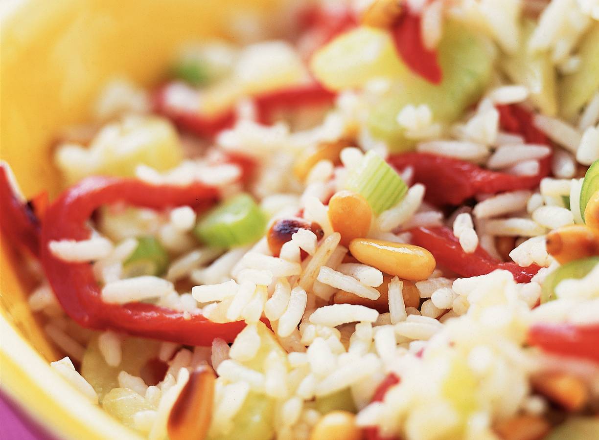 Rijstsalade met geroosterde paprika