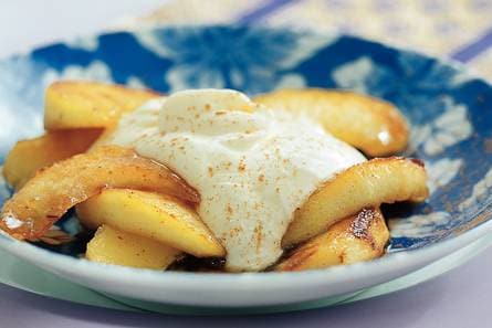 Appelpartjes in siroop met vanillekwark