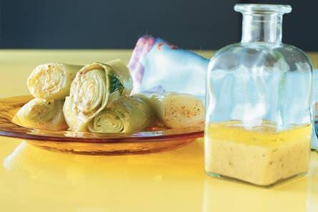 Warme prei in sinaasappel-mosterdvinaigrette