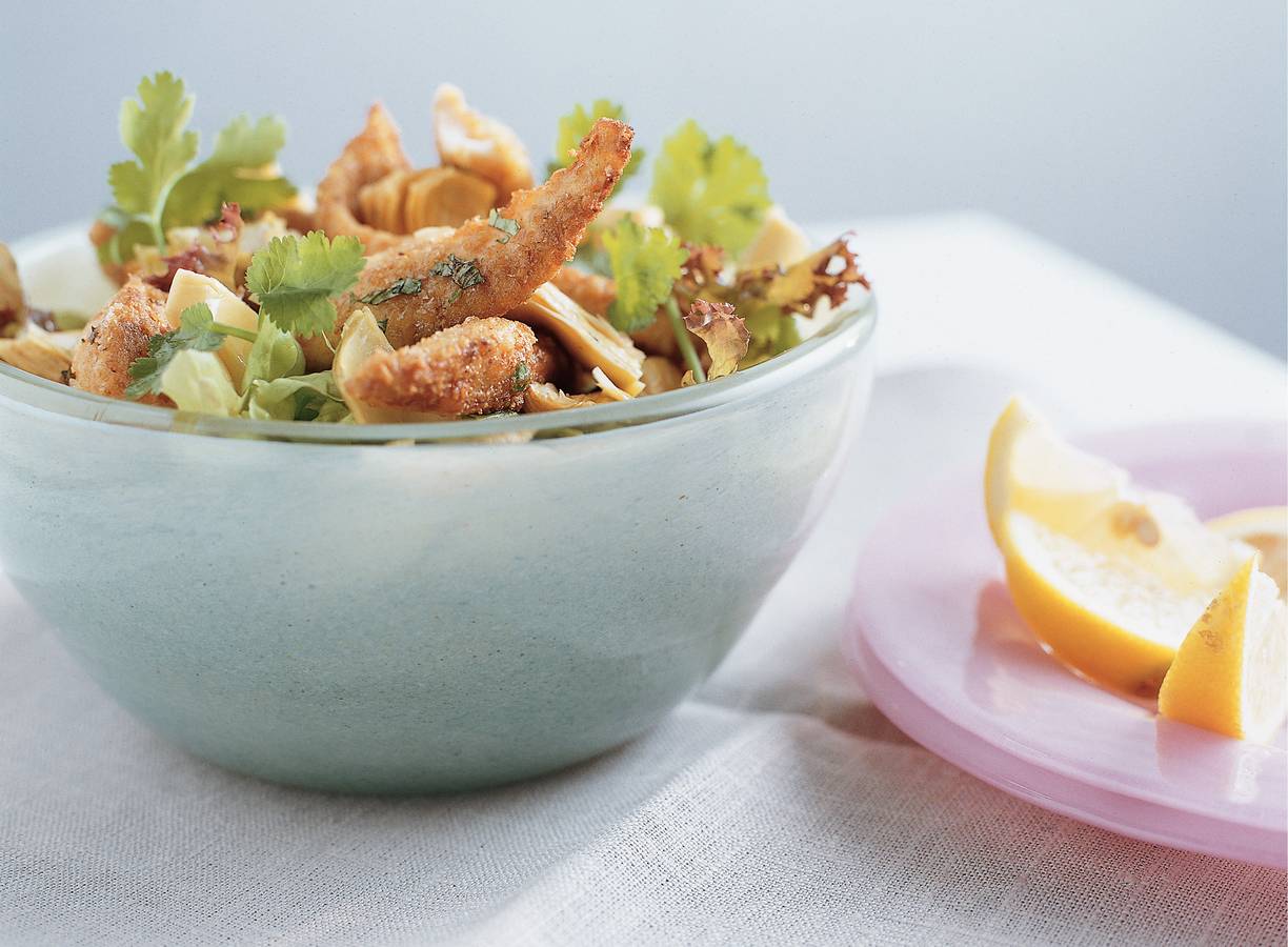 Salade met gemarineerde tilapiafilet