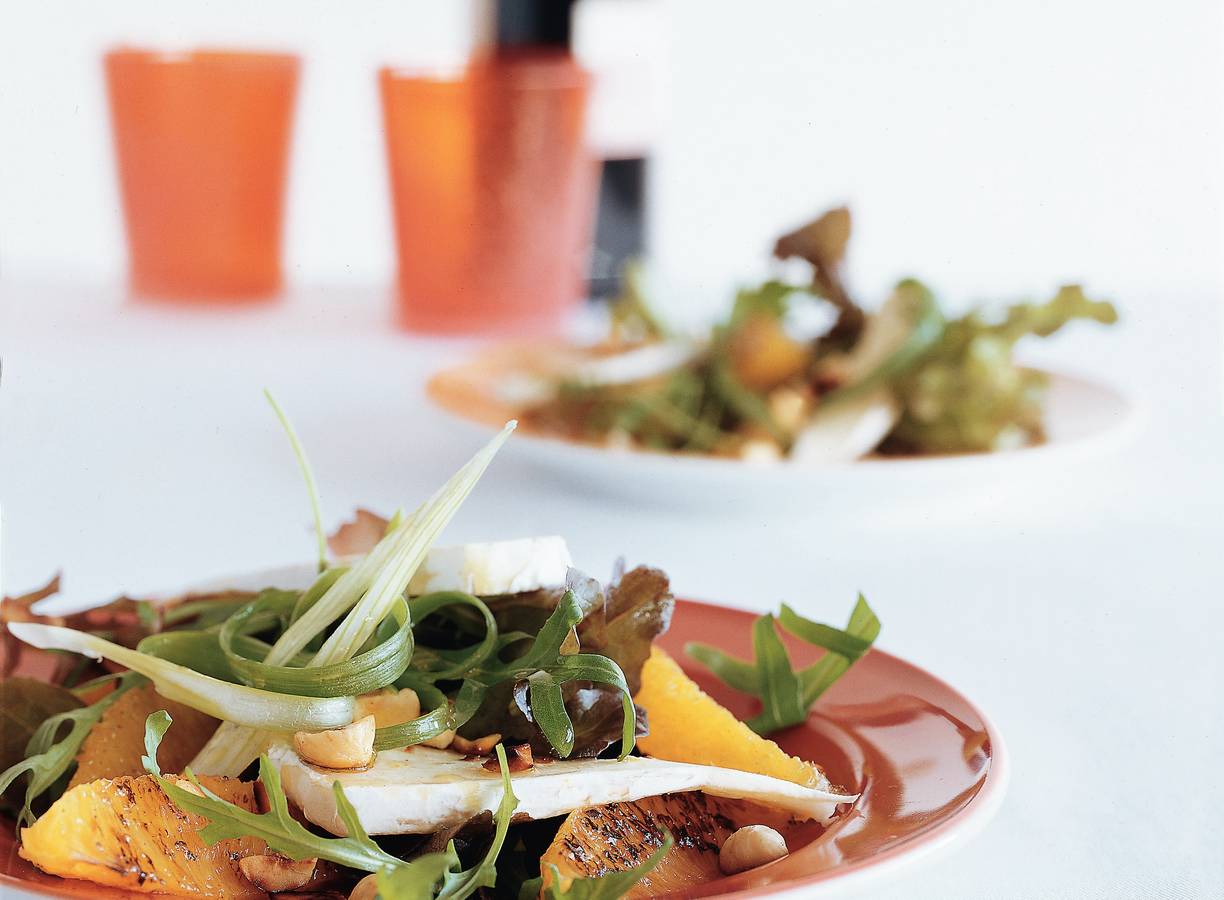 Salade van sinaasappel en brie