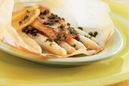 Lauwwarme salade van asperges en truffelolie