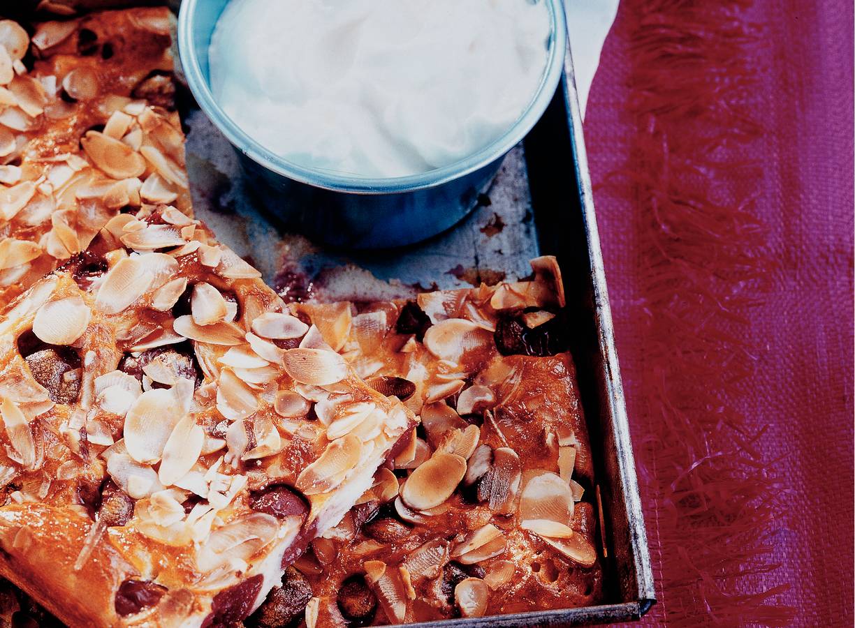 Franse kersenkoek met kwarkroom