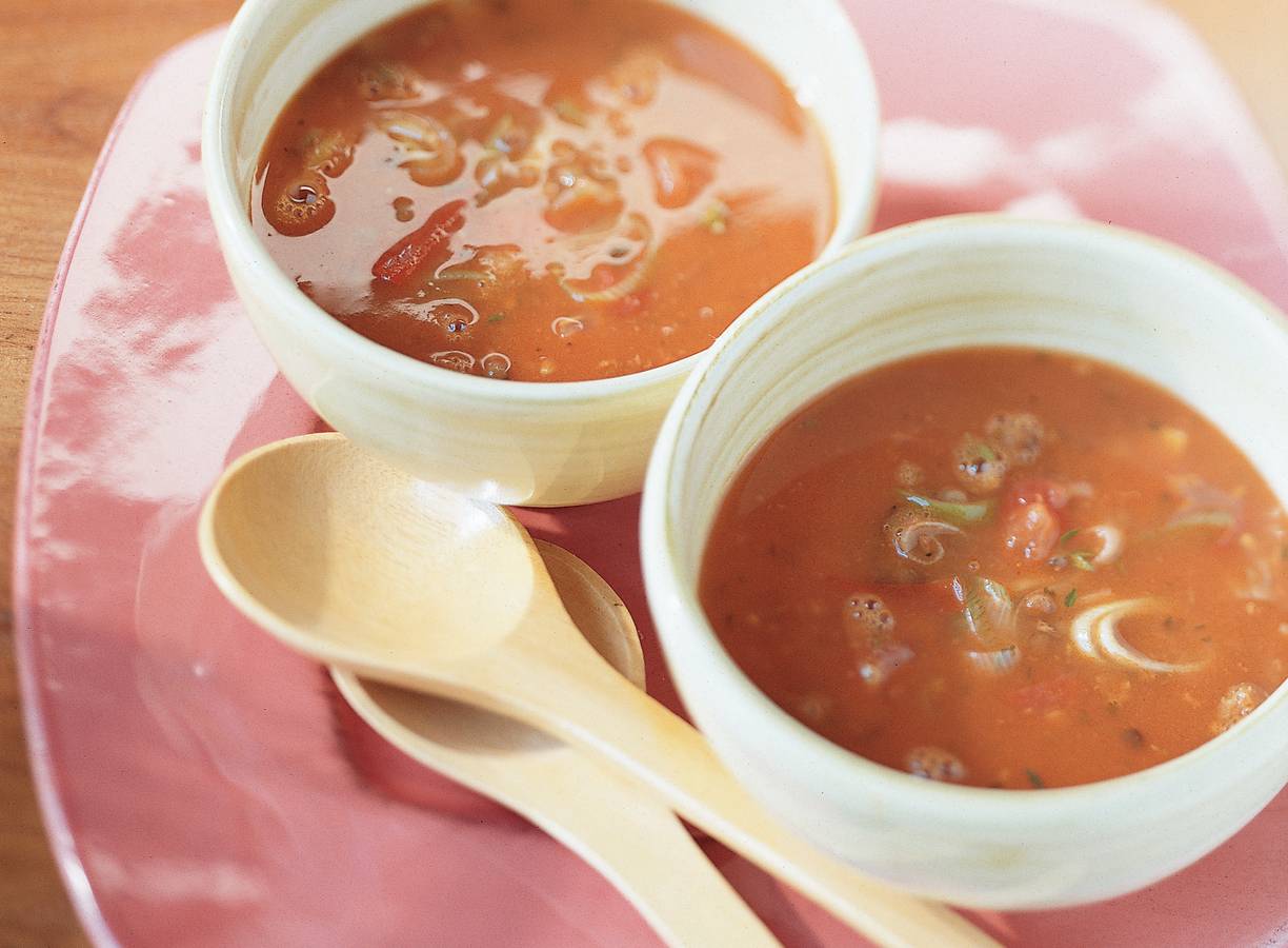 Provençaalse tomatensoep met linzen