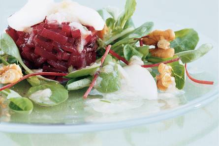 Bietensalade met perendressing