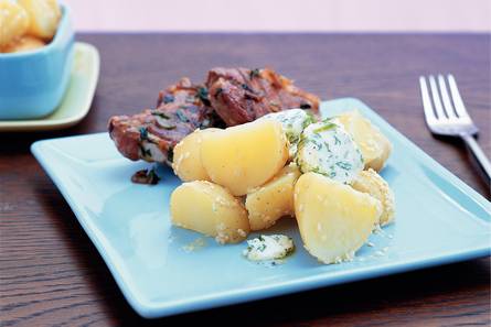 Aardappeltjes met peterselie-sesamboter