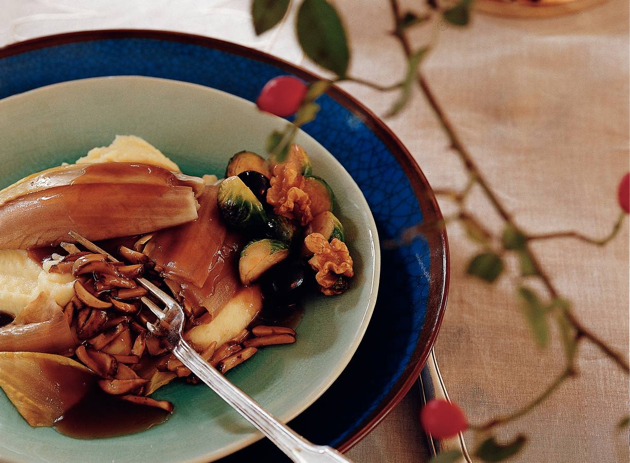 Witlofpakketjes gevuld met kastanjechampignons