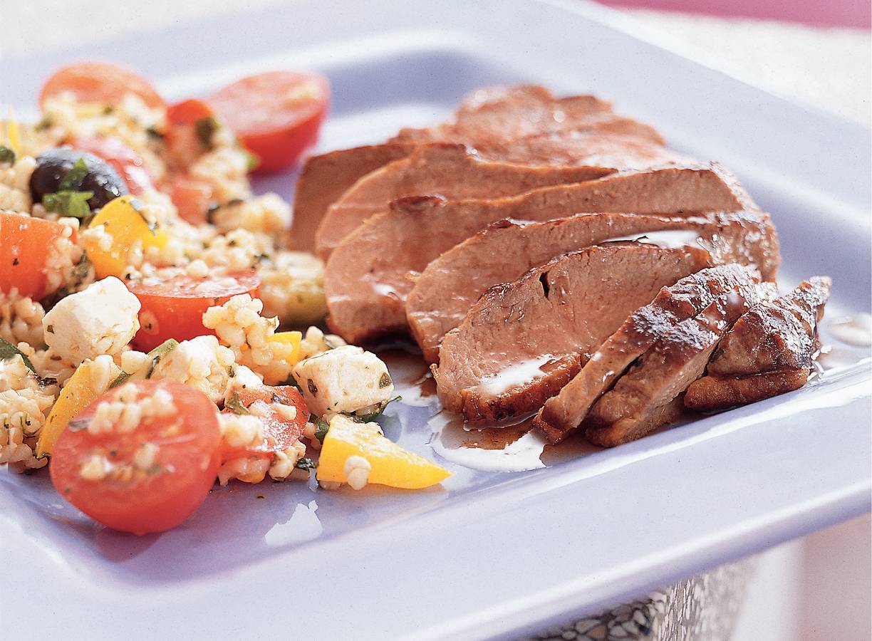Eendenborstfilet met mediterrane salade