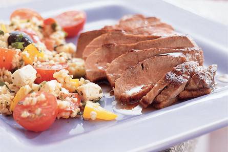 Eendenborstfilet met mediterrane salade