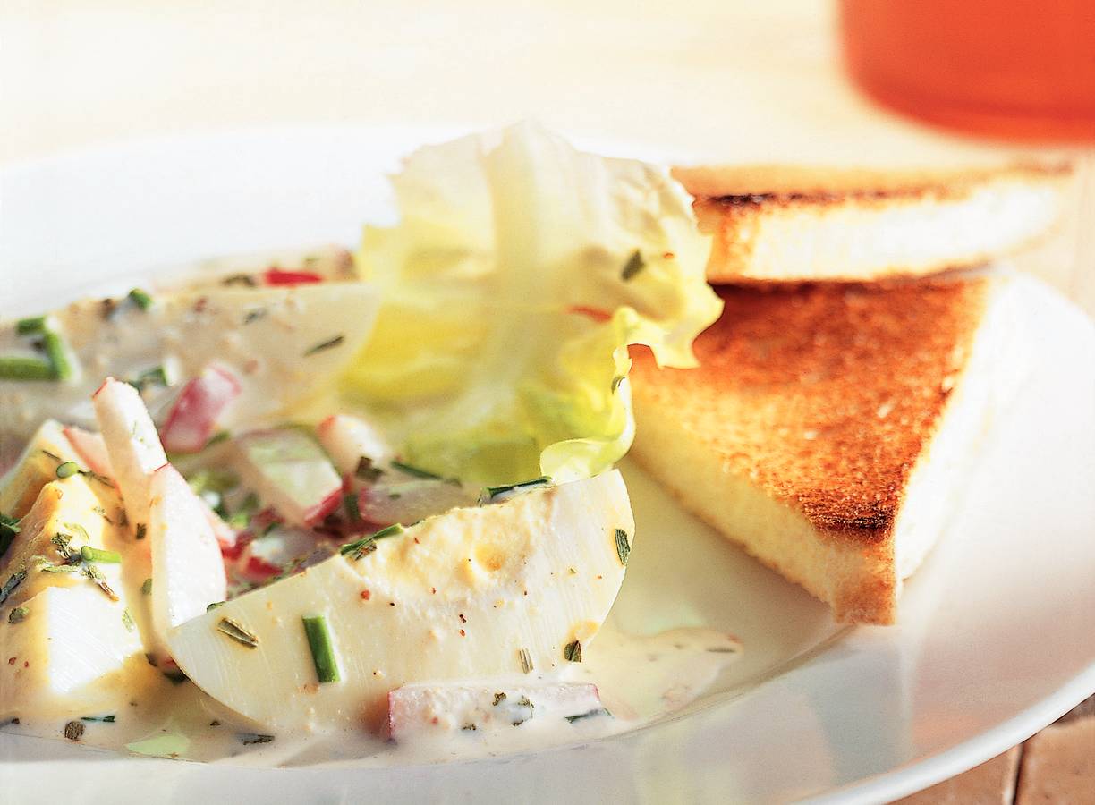 Slabladeren met eiersalade