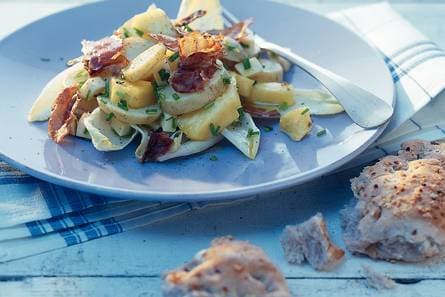Aardappelsalade met Parmaham en witlof