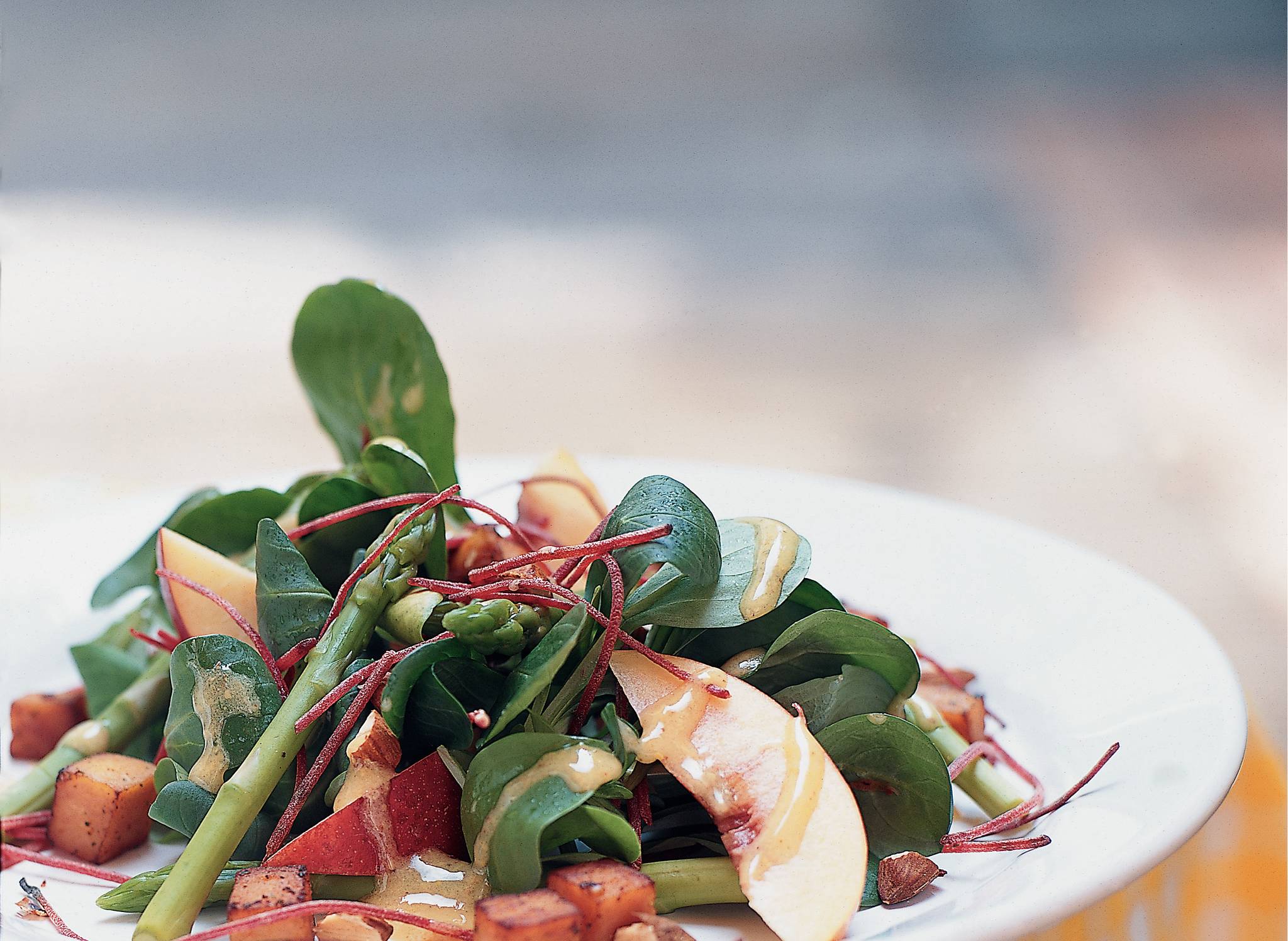 Veldsla met nectarine recept Allerhande Albert Heijn België
