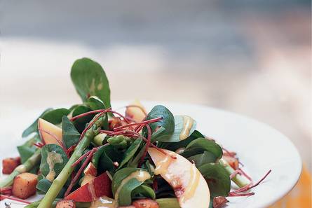Veldsla met nectarine