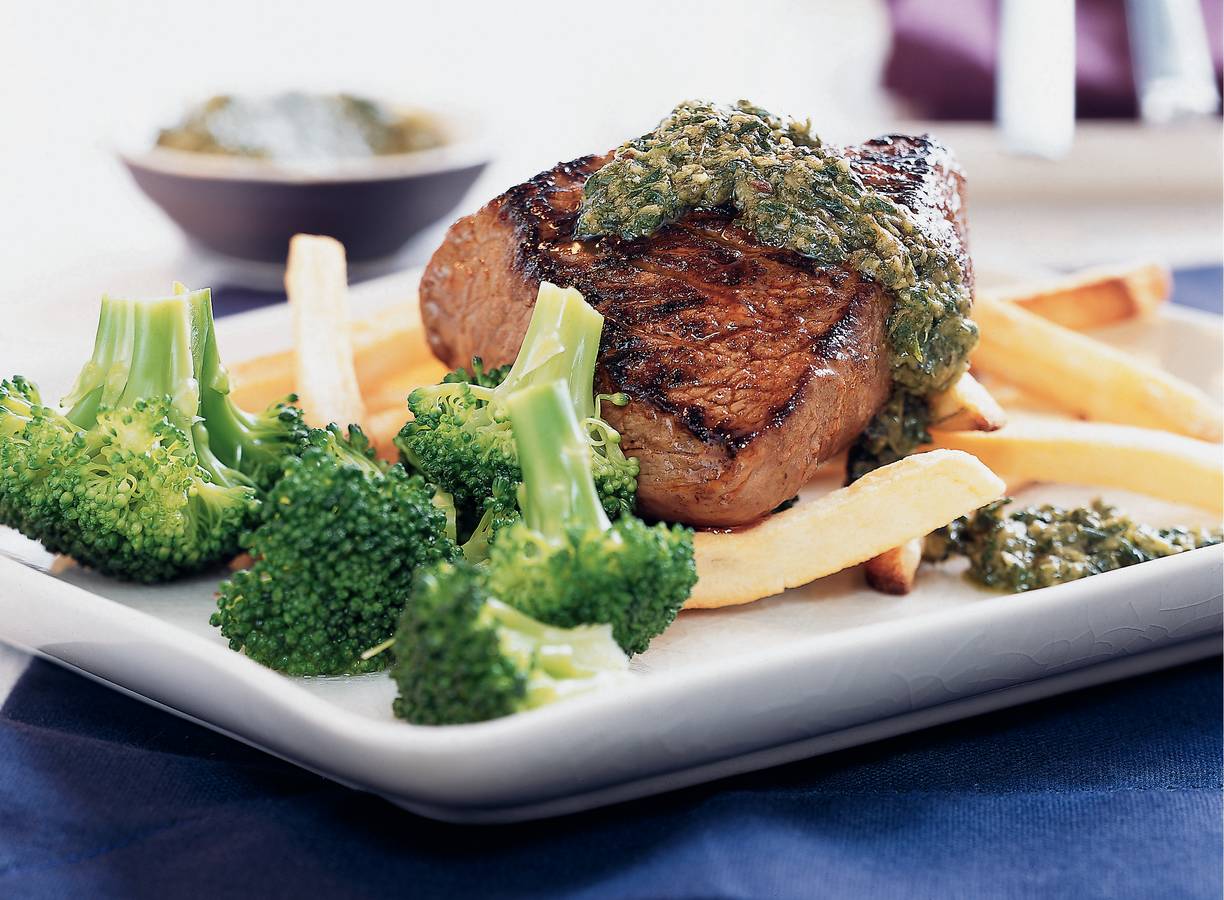 Gegrilde biefstuk met salsa verde