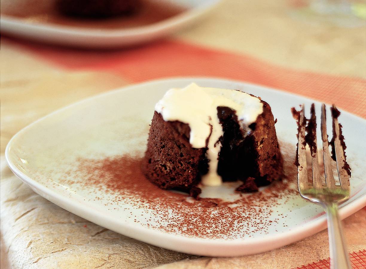 Warme chocoladecakejes