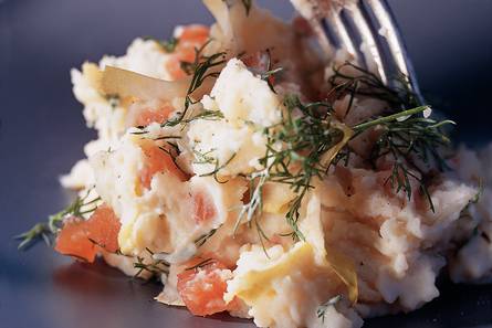 Witlofstamppot met gerookte zalm