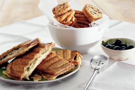 Tosti's met raclettekaas, venkel en selderij