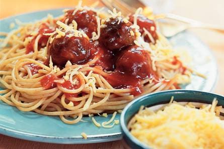Spaghetti met tomatensaus en balletjes