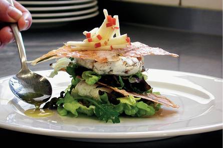 Torentje van geitenkaas en salade