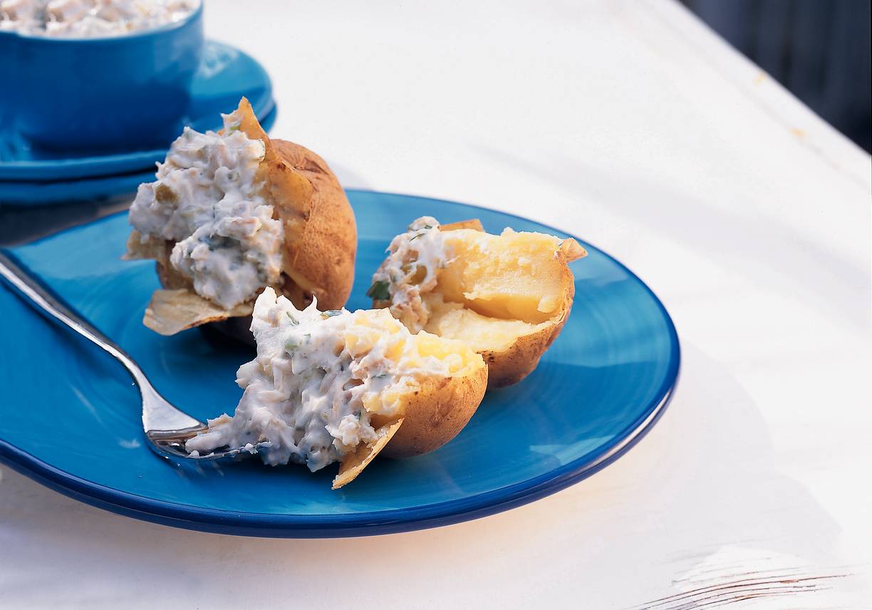 Gepofte aardappels met tonijncrème