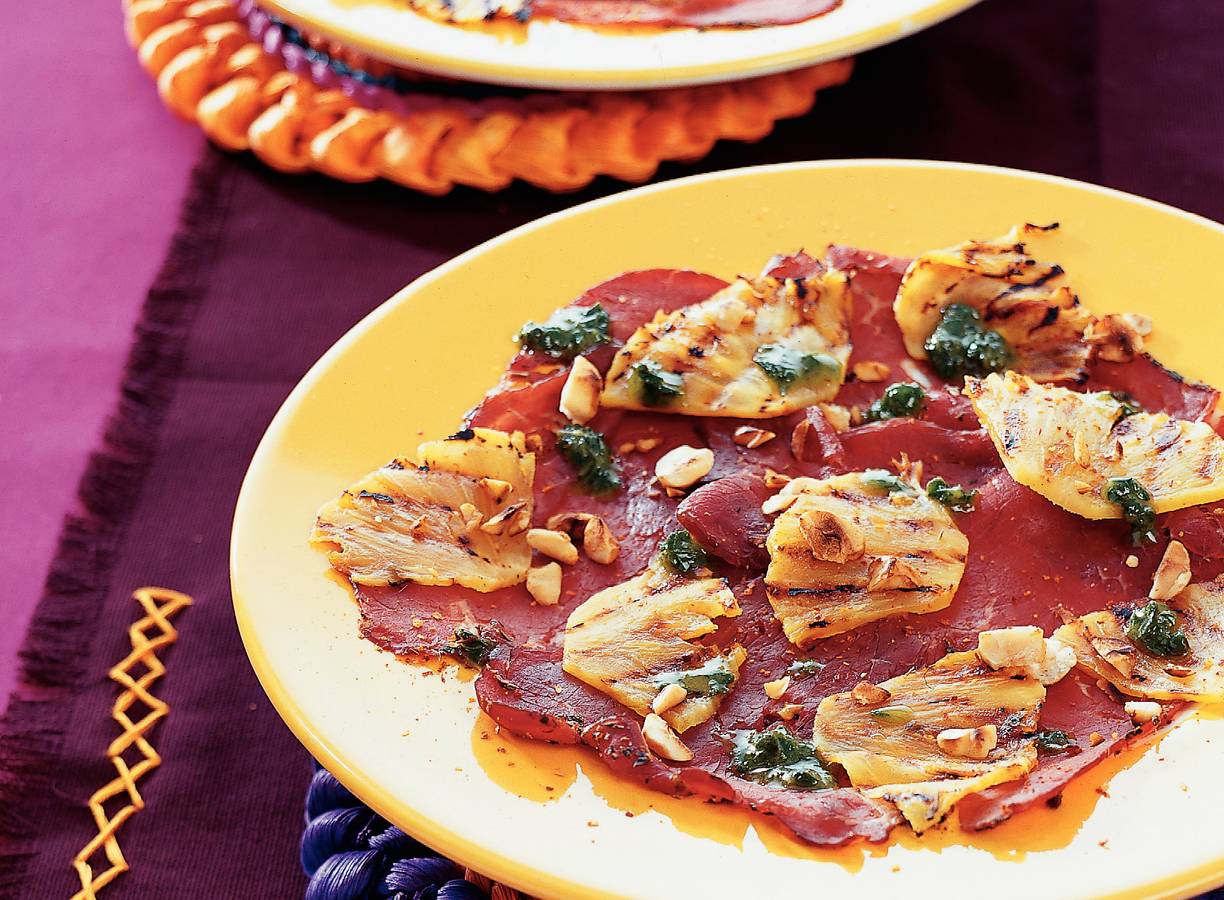 Carpaccio met gegrilde ananas